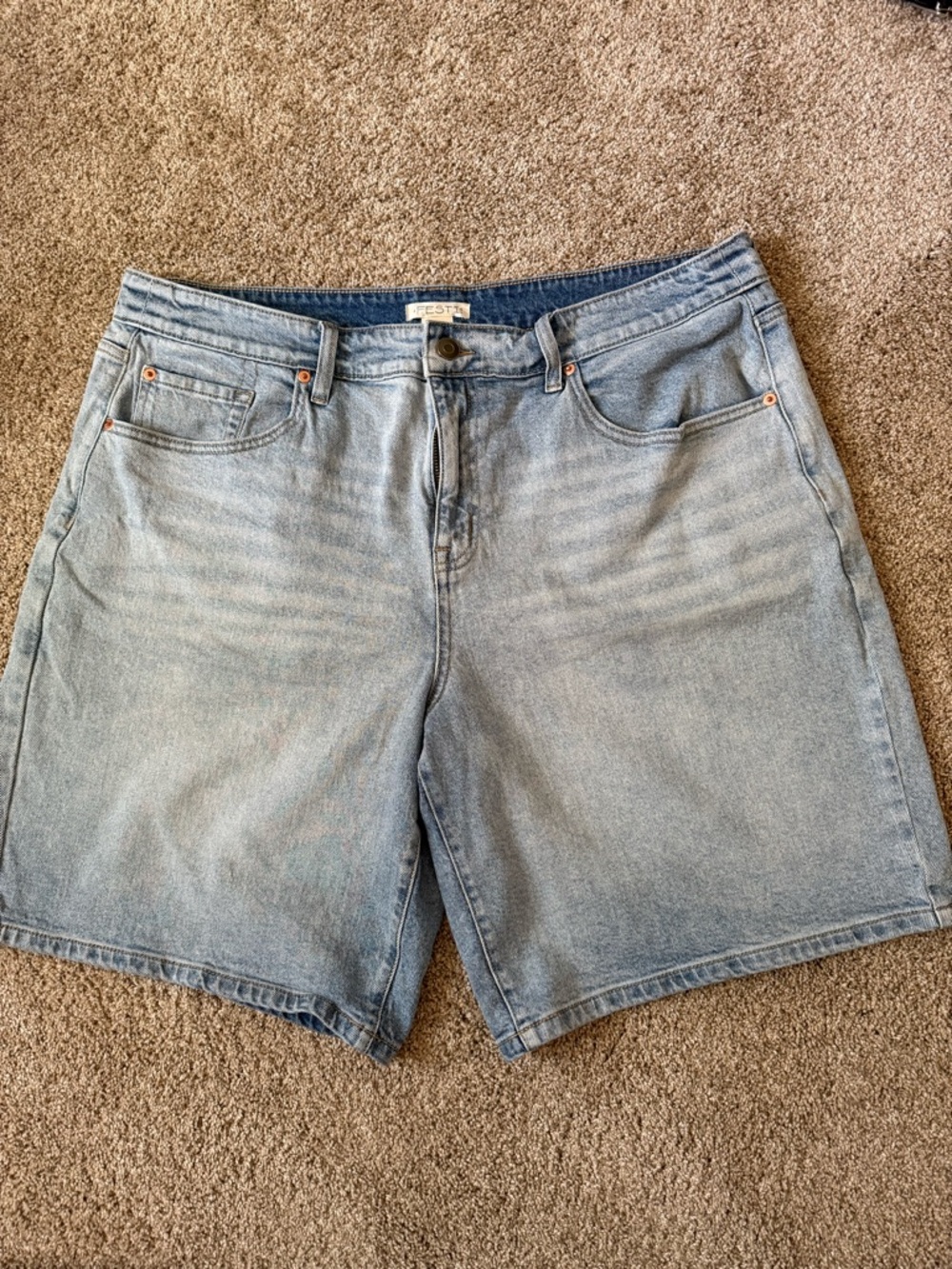 FESTI Baggy Denim Shorts